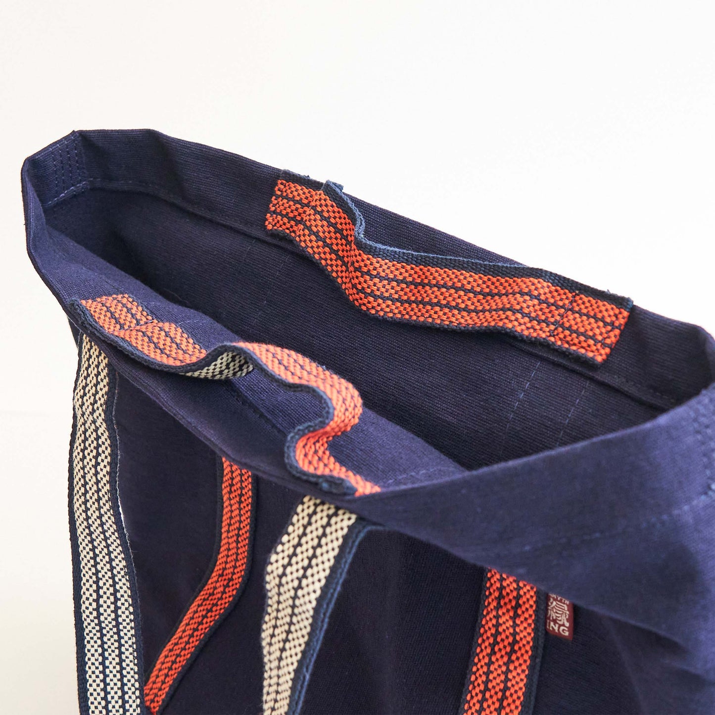 Double-handle tote bag